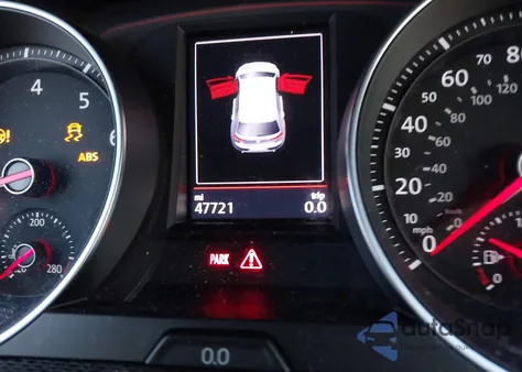 2017 Volkswagen Golf Gti Autobahn 4-Door/S 4-Door/Se 4-Door/Sport 4-Door from USA, damaged, VIN 3VW4T7AU3HM069709